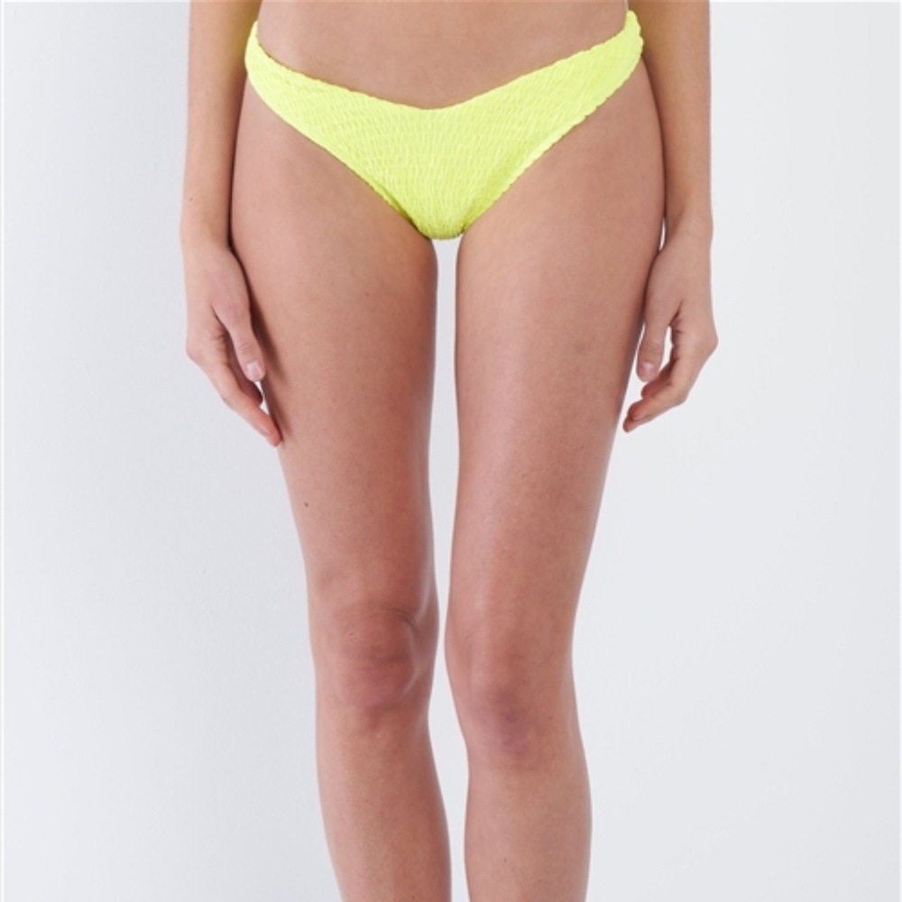 Neon Yellow Square 2 piece bikini set - Picture 4 of 8